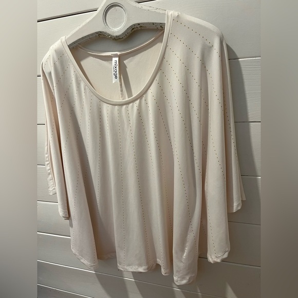 🤍MIXAGE Light Beige Cape Top – Size XL 12 - Picture 4 of 9